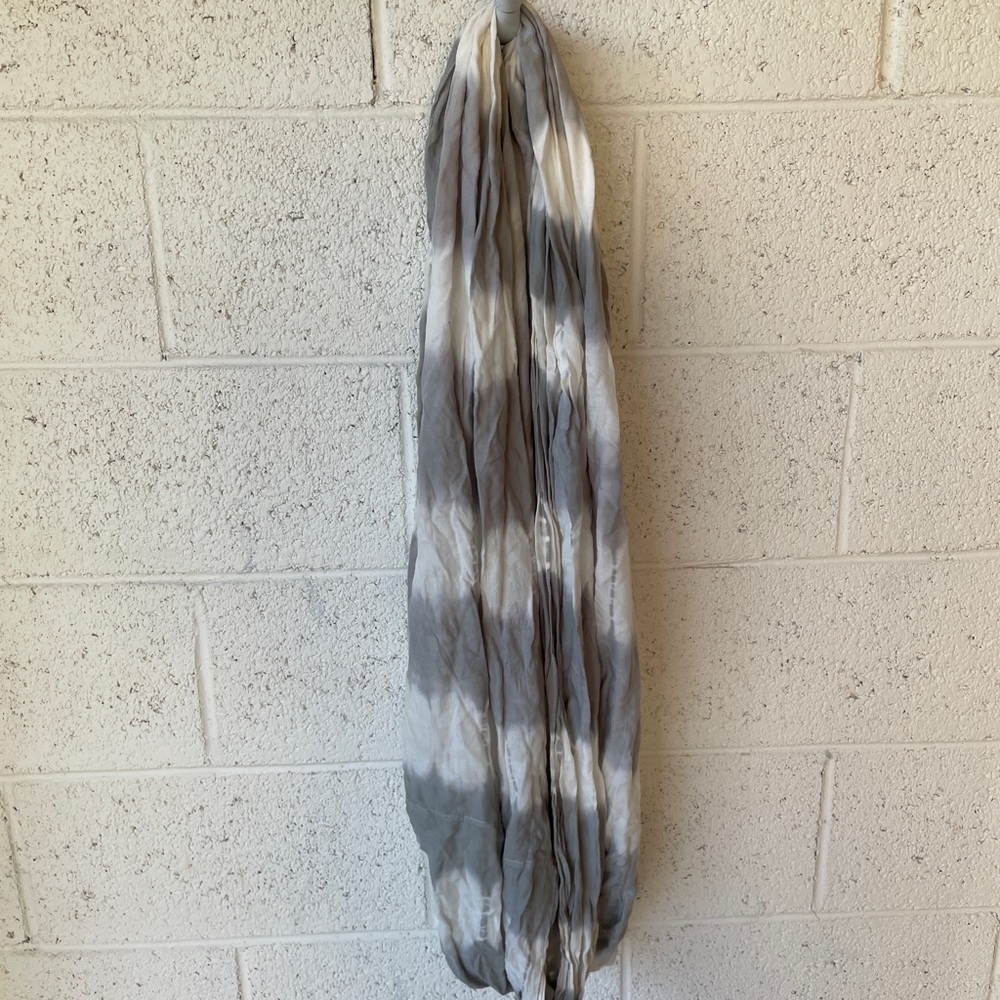 Infinity scarf